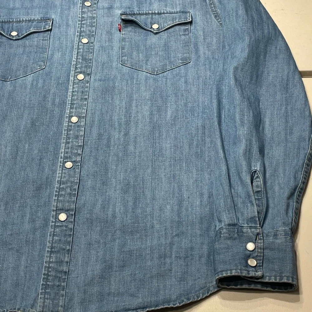 Levi's (2010’s) Large Slim Cowboy Cut Sky Blue Button-Up denim Shirt - Picture 6 of 13